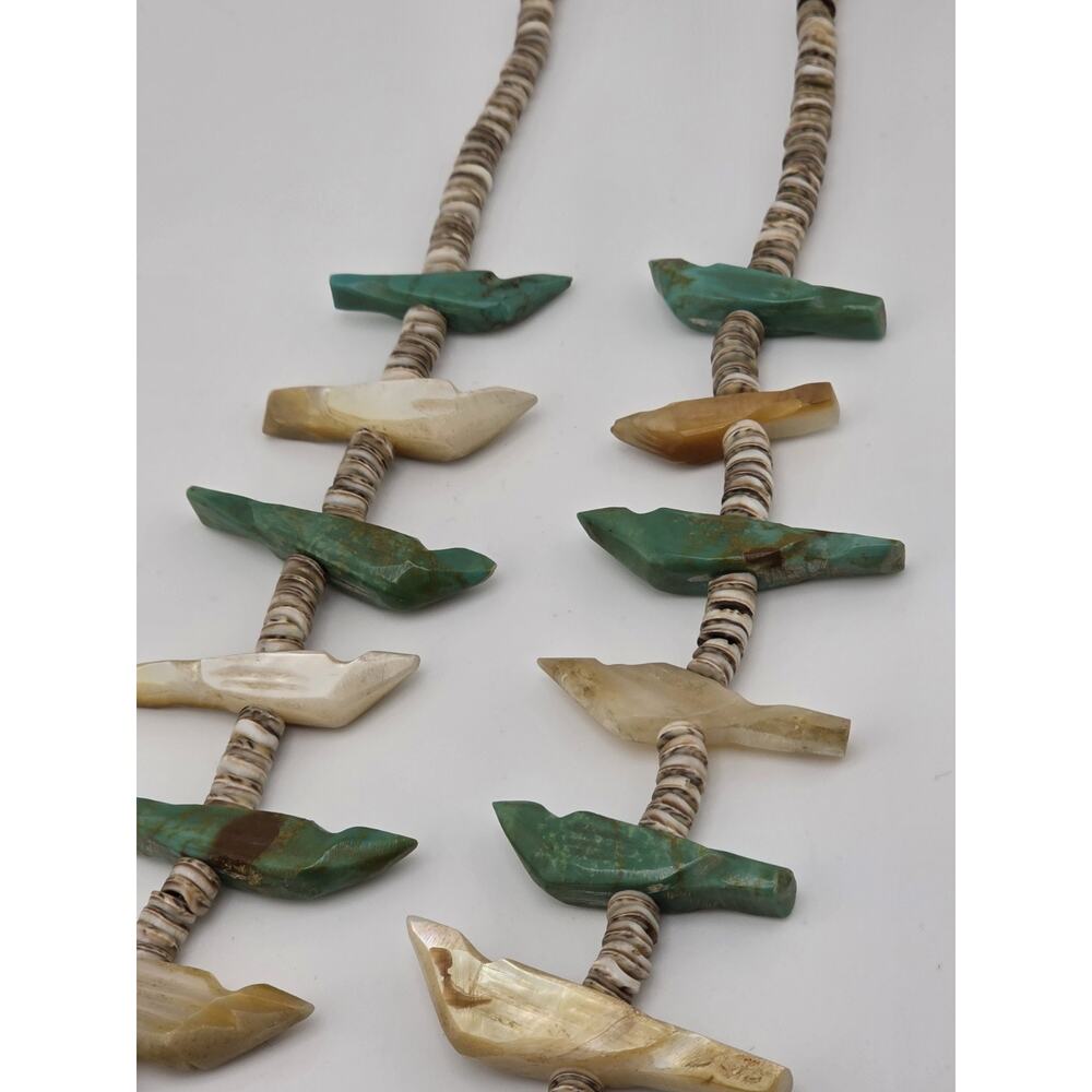 VINTAGE NATIVE AMERICAN TURQUOISE MOTHER OF PEARL SHELL HEISHI CARVED NECKLACE - Picture 16 of 16